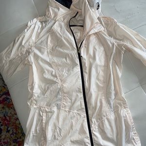 Lulu windbreaker